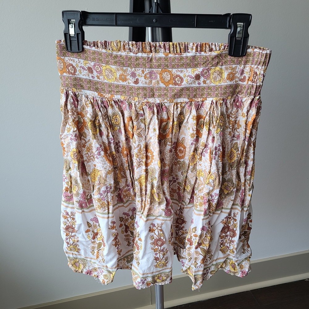 Cupcakes & Cashmere Cream Bubble Mini Skirt